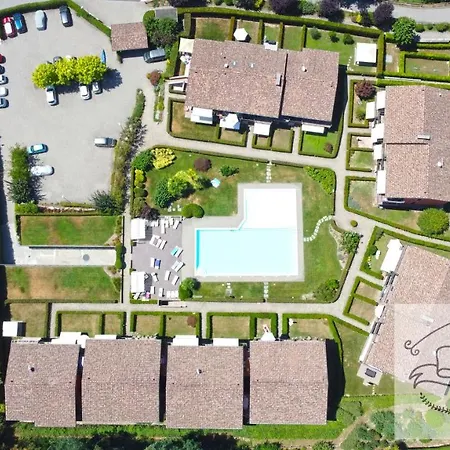 Daire Is My Happy Place